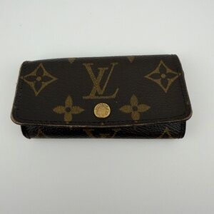 Louis Vuitton Monogram 4 key holder